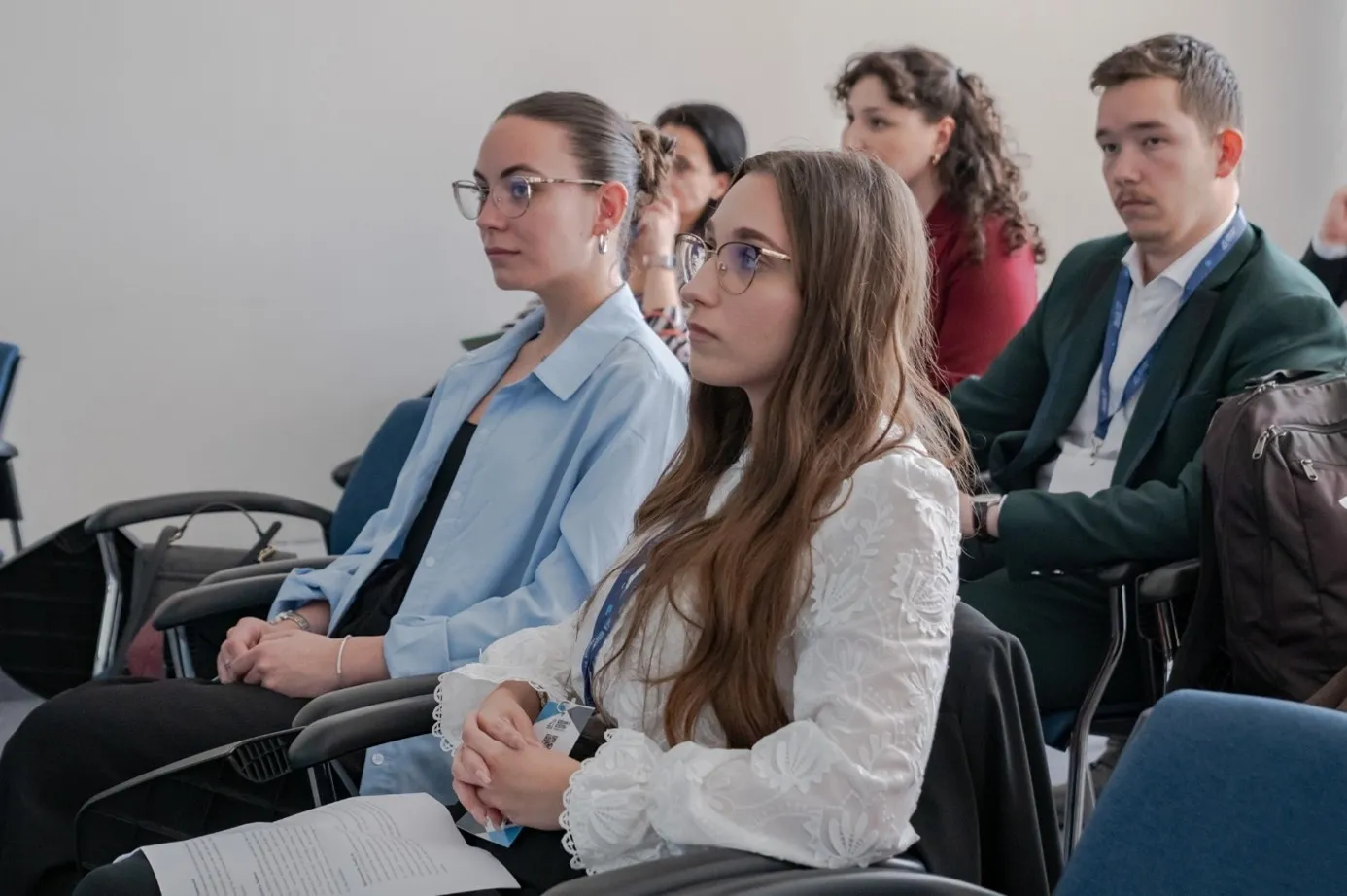 Throughout the two-day event, plenary sessions and thematic panels were held for the approximately 160 participants. (Photos: Gergely Nagy, Bettina Korinek) 
